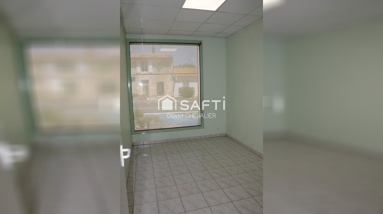 Ma-Cabane - Vente Immeuble Saint-Genis-de-Saintonge, 180 m²