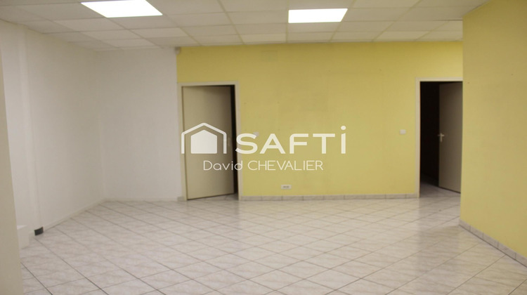 Ma-Cabane - Vente Immeuble Saint-Genis-de-Saintonge, 180 m²