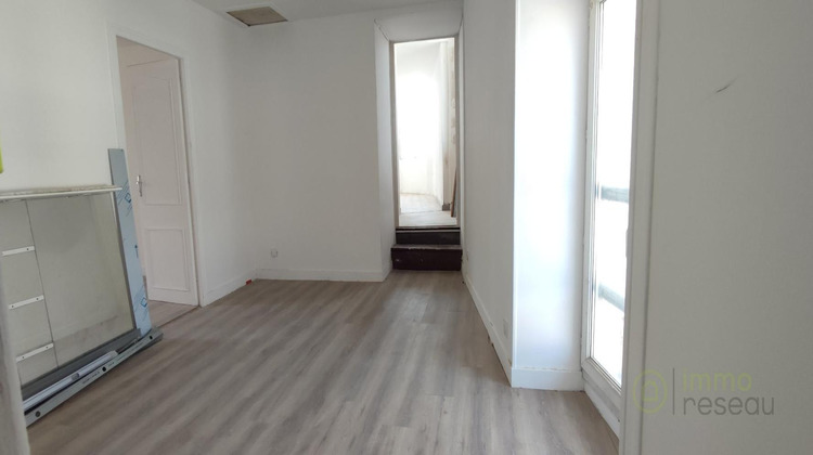 Ma-Cabane - Vente Immeuble SAINT GENIS DE SAINTONGE, 280 m²