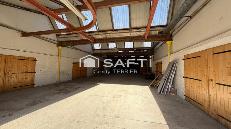 Ma-Cabane - Vente Immeuble Saint-Geoire-en-Valdaine, 1200 m²