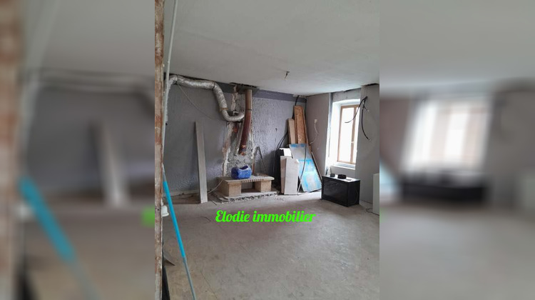 Ma-Cabane - Vente Immeuble Saint-Georges-d'Aurac, 150 m²