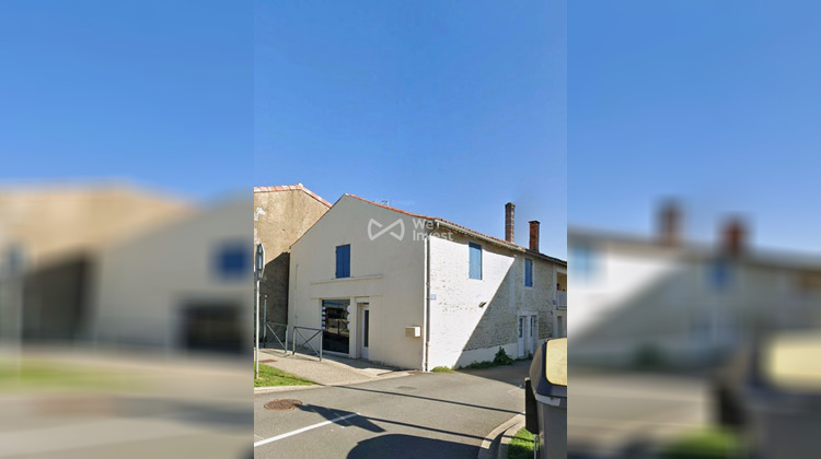 Ma-Cabane - Vente Immeuble Saint-Hilaire-de-Villefranche, 200 m²