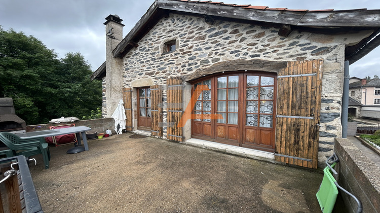 Ma-Cabane - Vente Immeuble Saint-Hostien, 185 m²