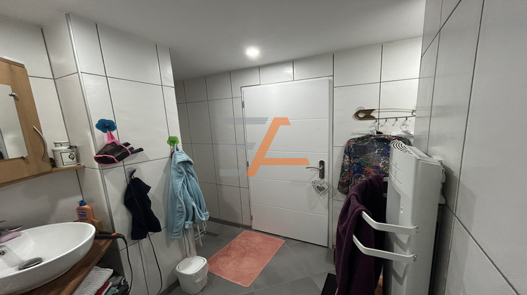 Ma-Cabane - Vente Immeuble Saint-Hostien, 185 m²