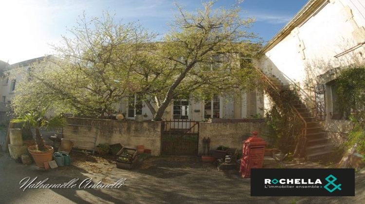 Ma-Cabane - Vente Immeuble Saint-Jean-d'Angély, 0 m²