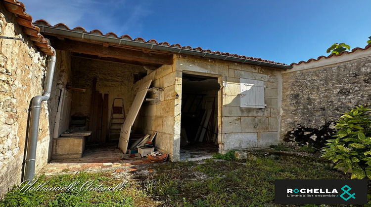 Ma-Cabane - Vente Immeuble Saint-Jean-d'Angély, 310 m²