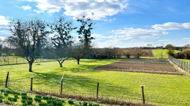 Ma-Cabane - Vente Immeuble Saint-Jean-d'Angely, 340 m²