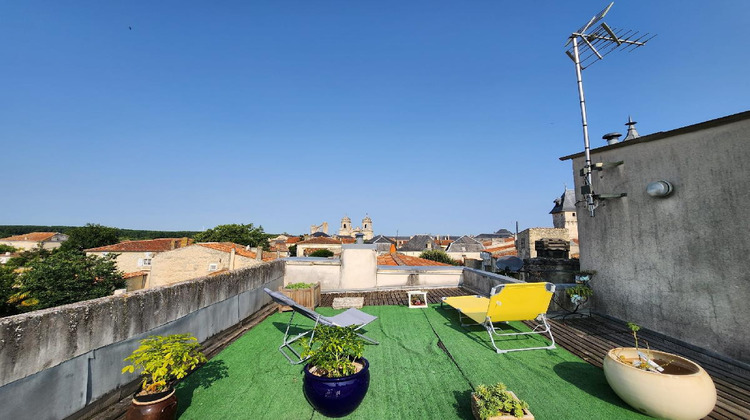 Ma-Cabane - Vente Immeuble SAINT JEAN D'ANGELY, 170 m²