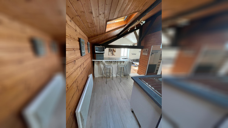 Ma-Cabane - Vente Immeuble Saint-Jean-d'Angely, 230 m²