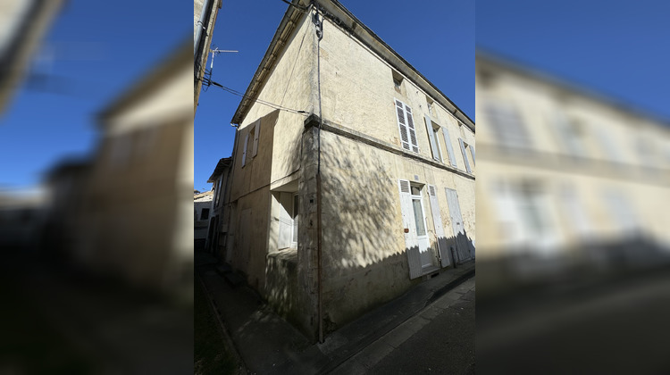 Ma-Cabane - Vente Immeuble Saint-Jean-d'Angély, 123 m²