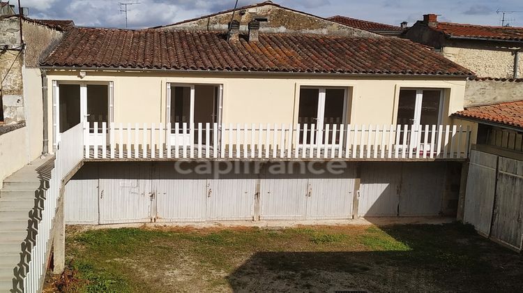 Ma-Cabane - Vente Immeuble SAINT JEAN D ANGELY, 111 m²