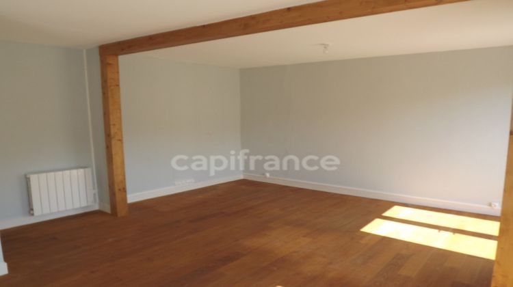 Ma-Cabane - Vente Immeuble SAINT JEAN D ANGELY, 111 m²