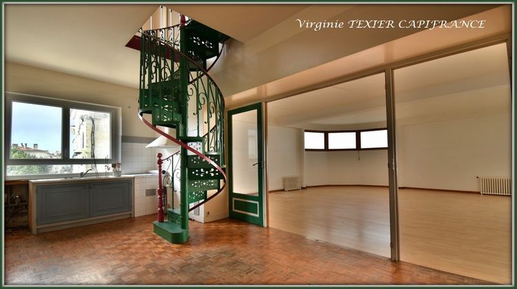 Ma-Cabane - Vente Immeuble SAINT JEAN D ANGELY, 437 m²