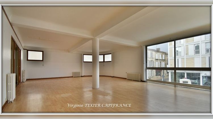 Ma-Cabane - Vente Immeuble SAINT JEAN D ANGELY, 437 m²