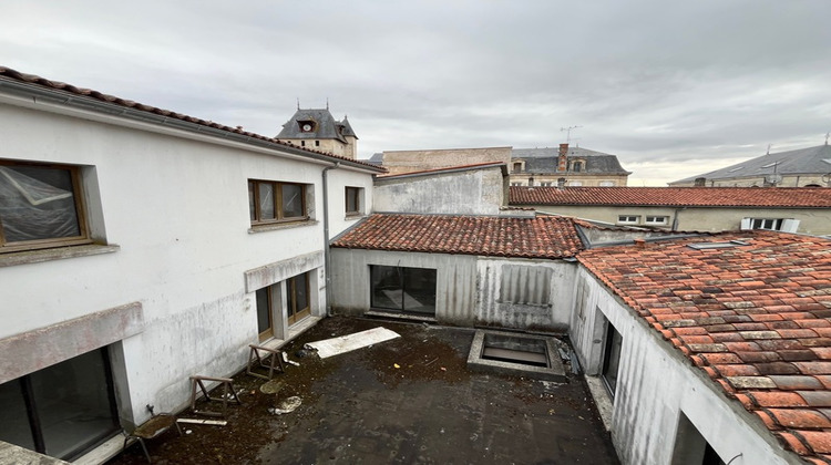 Ma-Cabane - Vente Immeuble SAINT JEAN D ANGELY, 922 m²