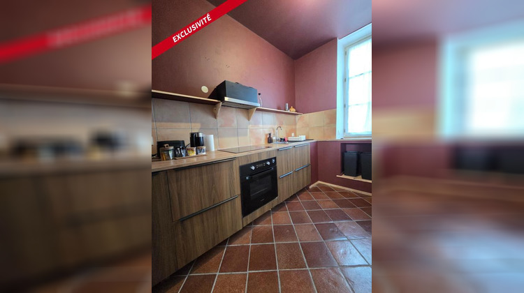 Ma-Cabane - Vente Immeuble SAINT JEAN D ANGELY, 137 m²