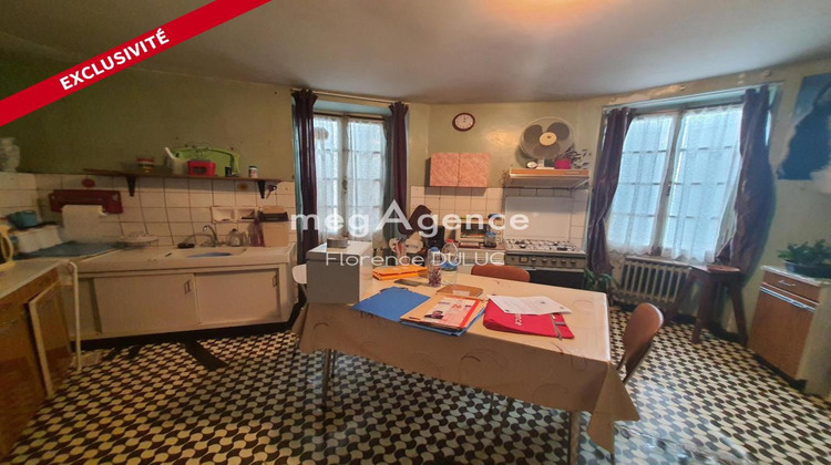 Ma-Cabane - Vente Immeuble SAINT JEAN D ANGELY, 68 m²