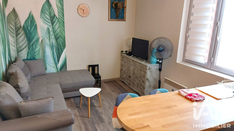 Ma-Cabane - Vente Immeuble Saint-Julien-les-Villas, 130 m²
