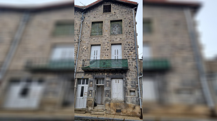 Ma-Cabane - Vente Immeuble SAINT JUST MALMONT, 133 m²