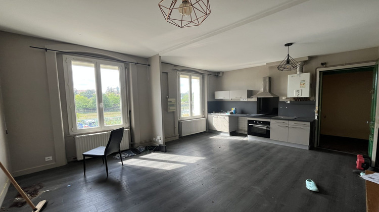 Ma-Cabane - Vente Immeuble Saint-Just-Saint-Rambert, 300 m²