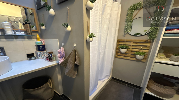 Ma-Cabane - Vente Immeuble Saint-Laurent-d'Aigouze, 519 m²