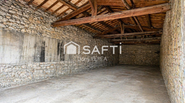 Ma-Cabane - Vente Immeuble Saint-Laurent-d'Aigouze, 140 m²