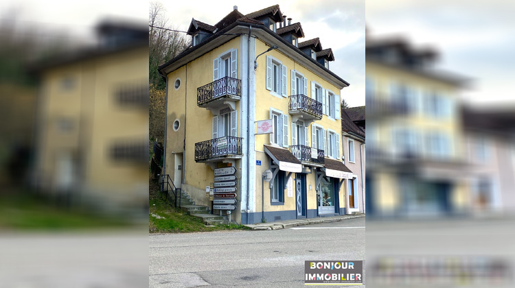 Ma-Cabane - Vente Immeuble Saint-Laurent-du-Pont, 349 m²