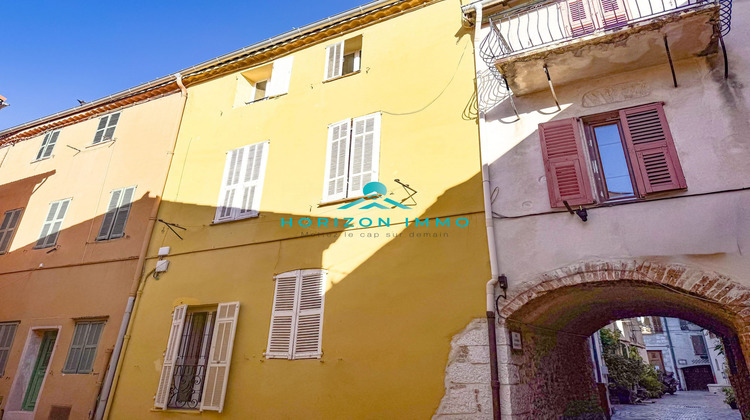 Ma-Cabane - Vente Immeuble Saint-Laurent-du-Var, 122 m²