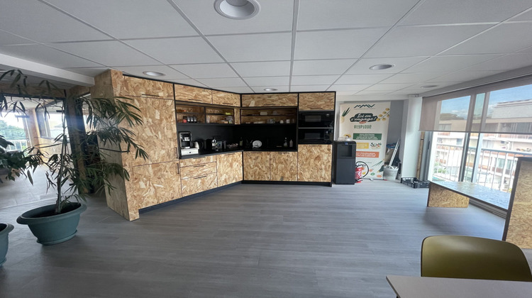 Ma-Cabane - Vente Immeuble Saint-Laurent-du-Var, 960 m²