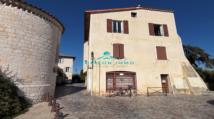 Ma-Cabane - Vente Immeuble Saint-Laurent-du-Var, 213 m²