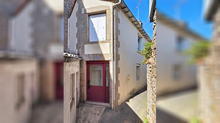Ma-Cabane - Vente Immeuble SAINT LAURENT SUR SEVRE, 69 m²