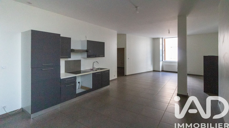 Ma-Cabane - Vente Immeuble Saint-Léonard-de-Noblat, 229 m²