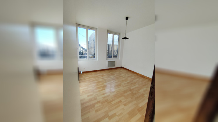 Ma-Cabane - Vente Immeuble SAINT-MAIXENT-L'ECOLE, 302 m²