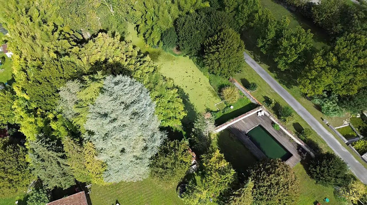 Ma-Cabane - Vente Immeuble Saint-Martial-sur-Né, 439 m²