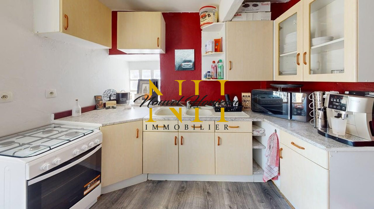 Ma-Cabane - Vente Immeuble Saint-Martin-la-Plaine, 112 m²