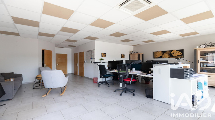 Ma-Cabane - Vente Immeuble Saint-Martin-la-Plaine, 671 m²