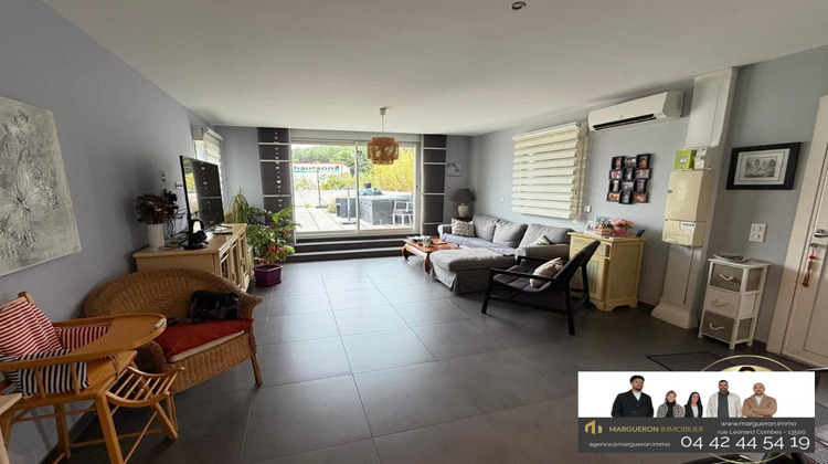 Ma-Cabane - Vente Immeuble Saint-Mitre-les-Remparts, 532 m²