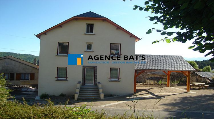 Ma-Cabane - Vente Immeuble SAINT-NECTAIRE, 157 m²