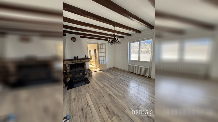 Ma-Cabane - Vente Immeuble Saint-Paul-en-Cornillon, 210 m²