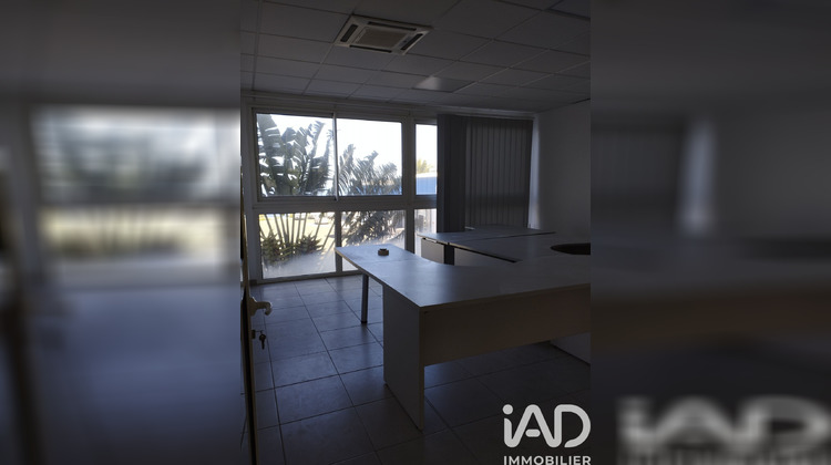 Ma-Cabane - Vente Immeuble Saint-Pierre, 2180 m²