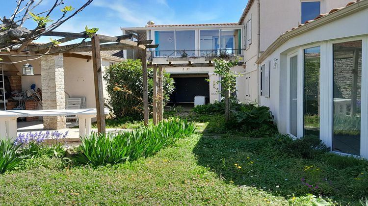 Ma-Cabane - Vente Immeuble SAINT-PIERRE-D'OLERON, 175 m²