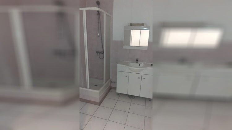 Ma-Cabane - Vente Immeuble Saint-Pierre-le-Moûtier, 87 m²