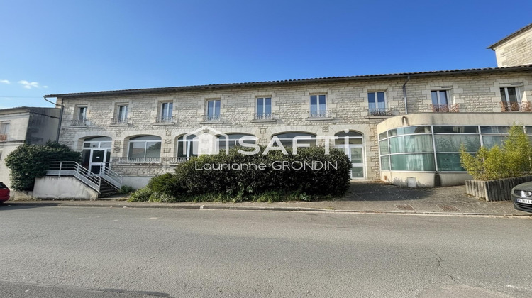 Ma-Cabane - Vente Immeuble Saint-Porchaire, 290 m²