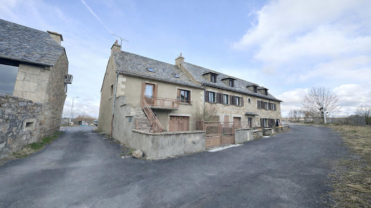 Ma-Cabane - Vente Immeuble SAINT-REMY-DE-CHAUDES-AIGUES, 321 m²