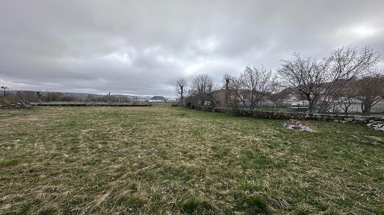 Ma-Cabane - Vente Immeuble SAINT-REMY-DE-CHAUDES-AIGUES, 321 m²