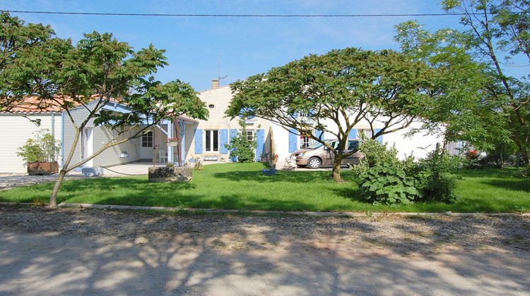 Ma-Cabane - Vente Immeuble SAINT SAUVEUR D AUNIS, 246 m²