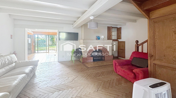 Ma-Cabane - Vente Immeuble Saint-Seurin-sur-l'Isle, 295 m²