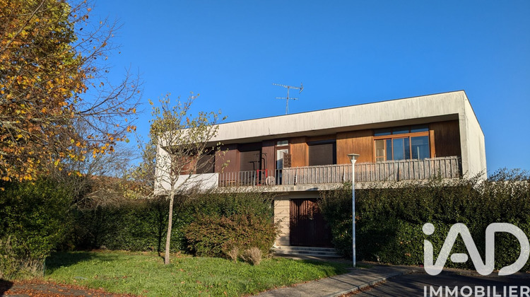 Ma-Cabane - Vente Immeuble Saint-Seurin-sur-l'Isle, 289 m²