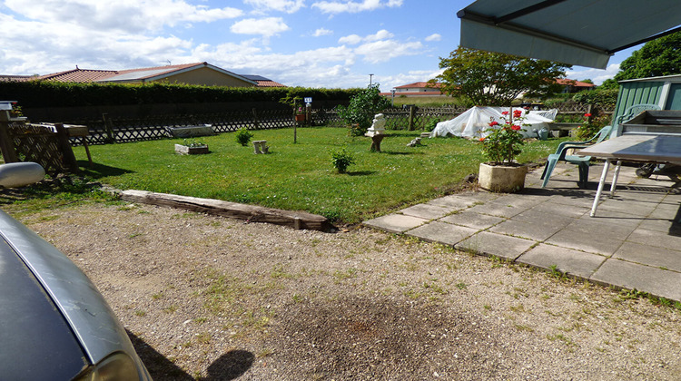 Ma-Cabane - Vente Immeuble SAINT-TRIVIER-DE-COURTES, 200 m²