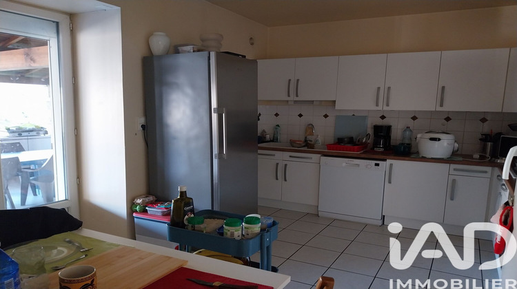 Ma-Cabane - Vente Immeuble Saint-Victurnien, 241 m²